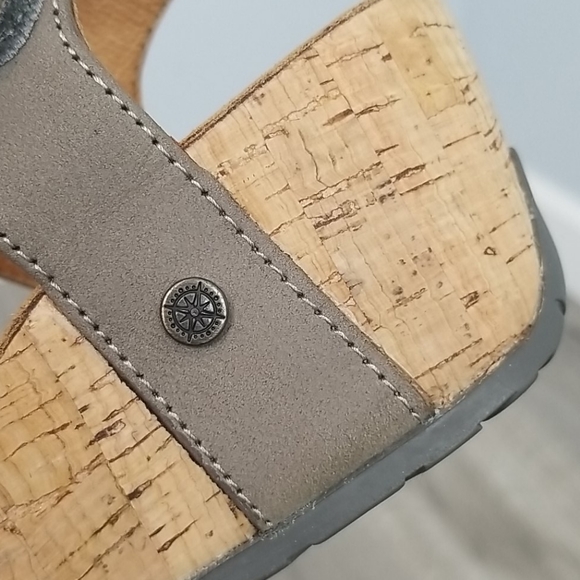 BUSSOLA 6.5 Taupe Wedge Noella Sandals - Picture 10 of 13
